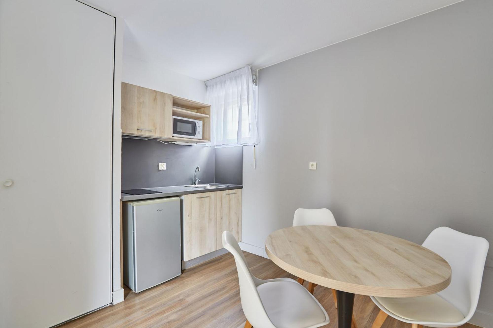 Appart Hotel Odalys City Aix En Provence Le Clos De La Chartreuse Экс-ан-Прованс Экстерьер фото