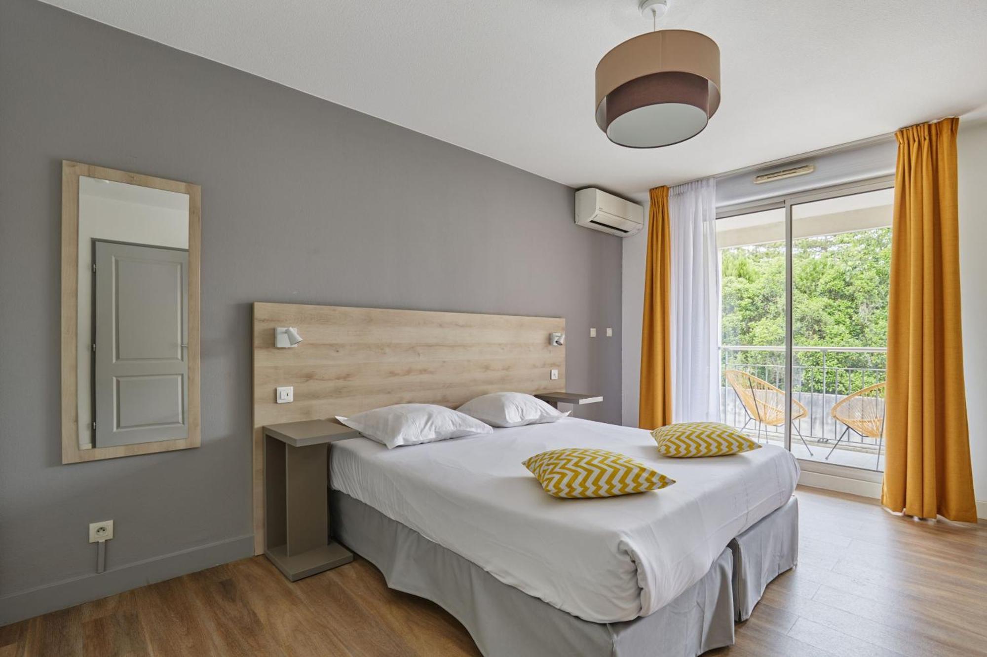 Appart Hotel Odalys City Aix En Provence Le Clos De La Chartreuse Экс-ан-Прованс Экстерьер фото