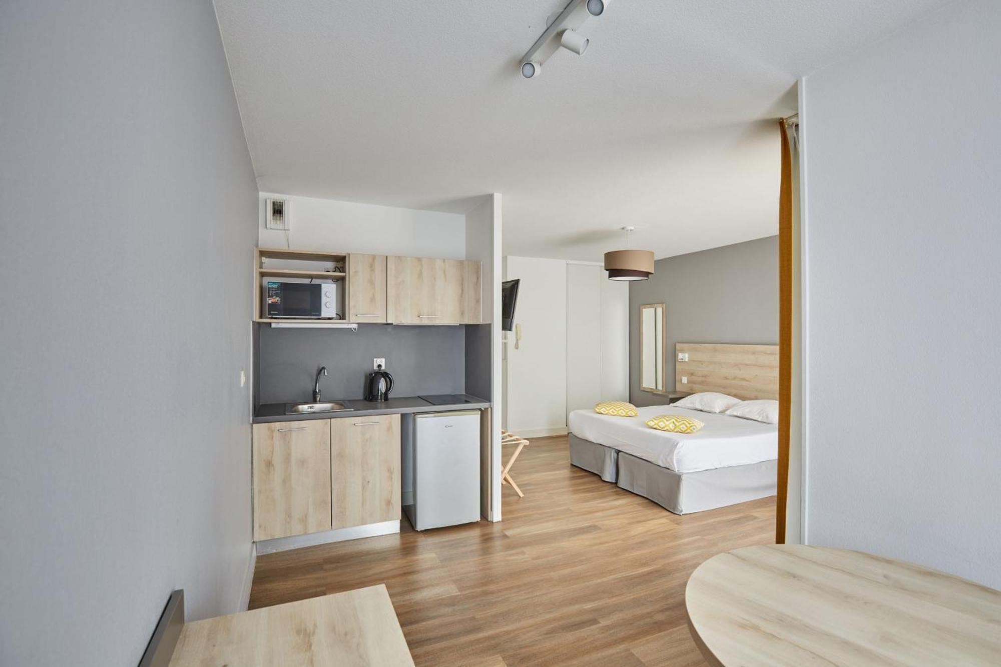 Appart Hotel Odalys City Aix En Provence Le Clos De La Chartreuse Экс-ан-Прованс Экстерьер фото