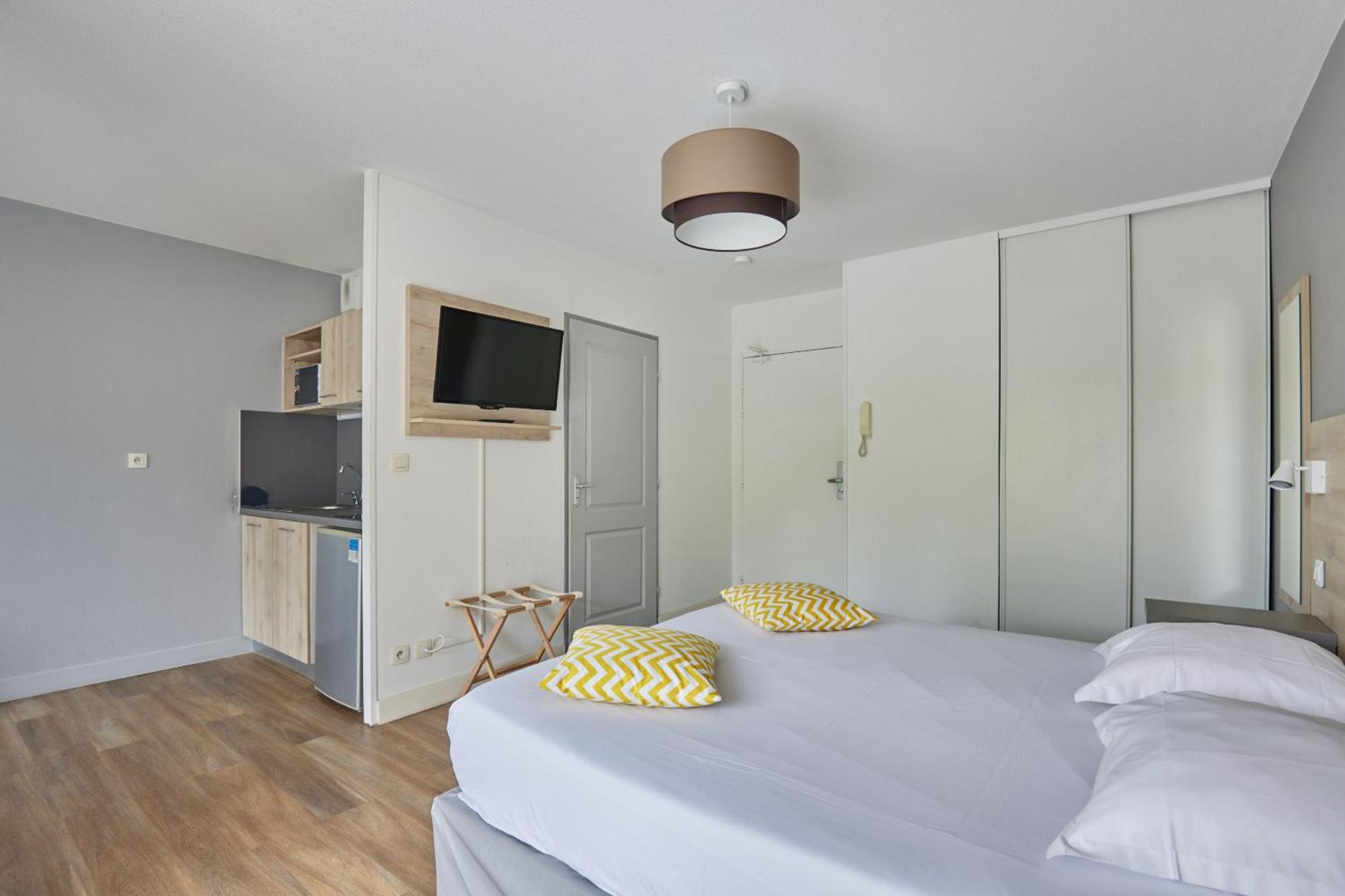 Appart Hotel Odalys City Aix En Provence Le Clos De La Chartreuse Экс-ан-Прованс Экстерьер фото